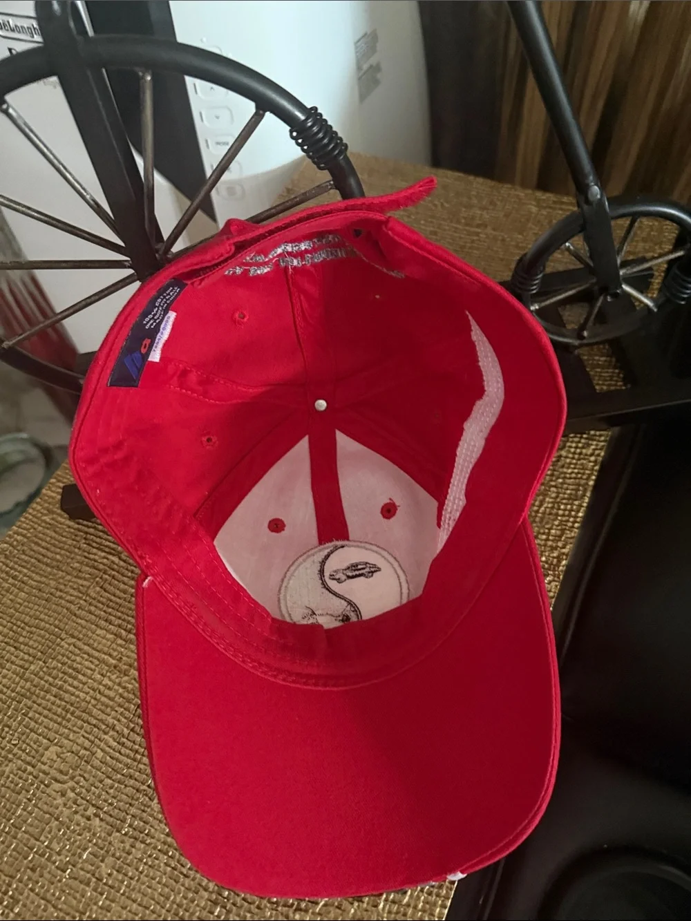 Red Kids Baseball Cap with Yin Yang Car Emblem